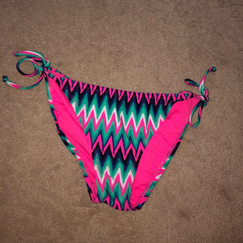 Women’s Target multi color design bikini bottoms